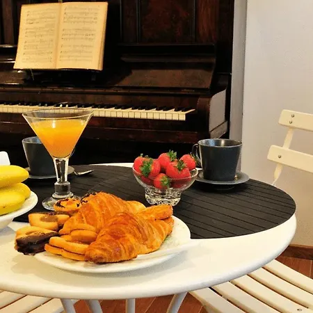 La Casa Di Momi Bed & Breakfast Rome